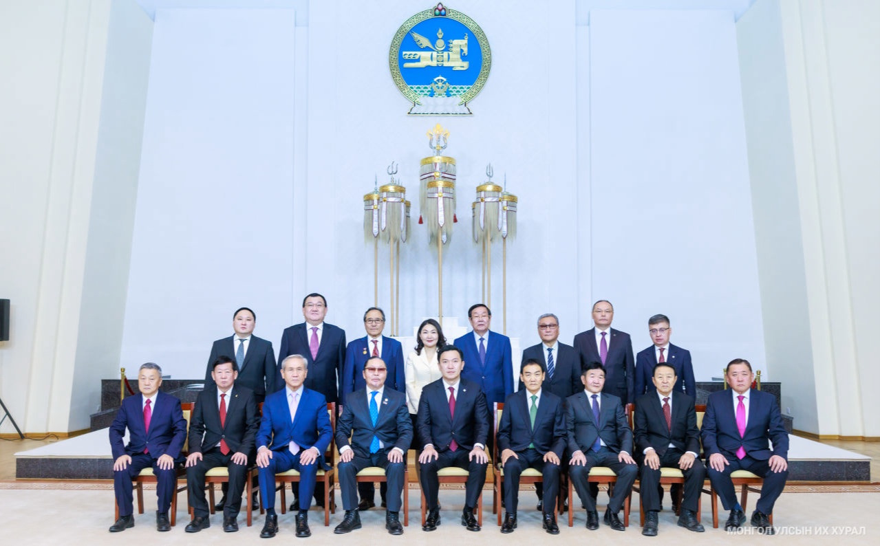 УИХ-ын дарга, УИХ-ын Ерөнхий нарийн бичгийн даргаар ажиллаж байсан төрийн зүтгэлтнүүдэд хүндэтгэл үзүүллээ